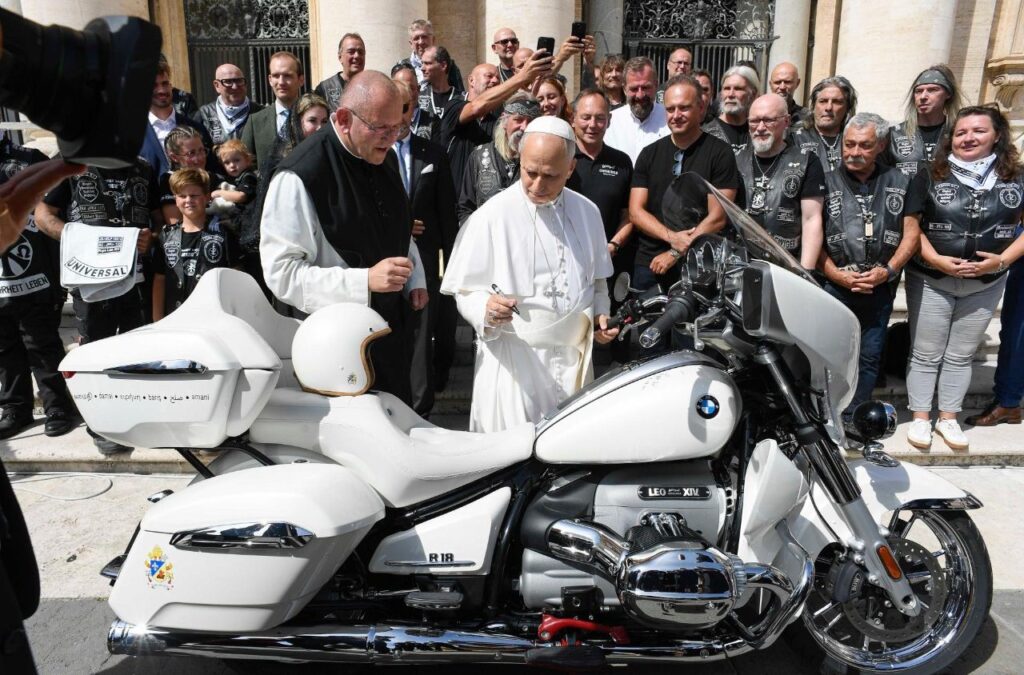 Papieski motocykl zostanie przeznaczony na licytacje